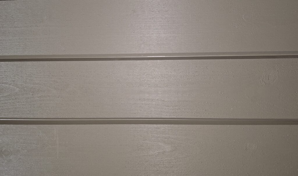 Dažytos dailylentės (spalva RAL 7002) SIENOJUS, 21x145mm, AB/C kat., šiurkštus pav.